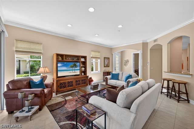 2638 BOLERO DR 401, Naples, FL 34109
