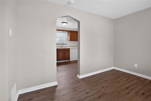 1406 Elmwood St, Port Vue, PA 15133