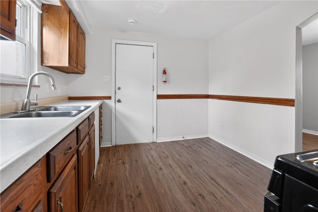1406 Elmwood St, Port Vue, PA 15133