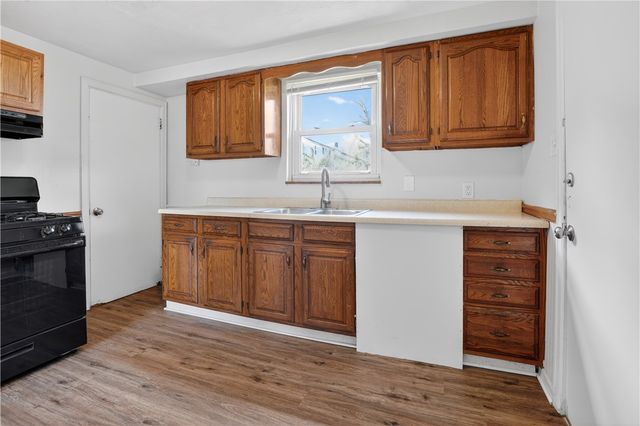 1406 Elmwood St, Port Vue, PA 15133