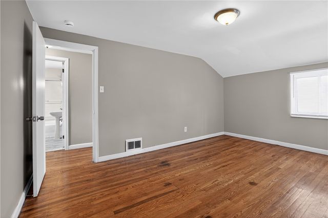 1406 Elmwood St, Port Vue, PA 15133