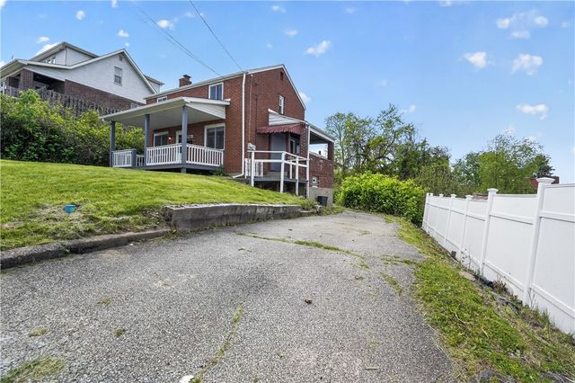 1406 Elmwood St, Port Vue, PA 15133