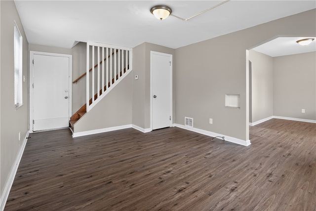 1406 Elmwood St, Port Vue, PA 15133