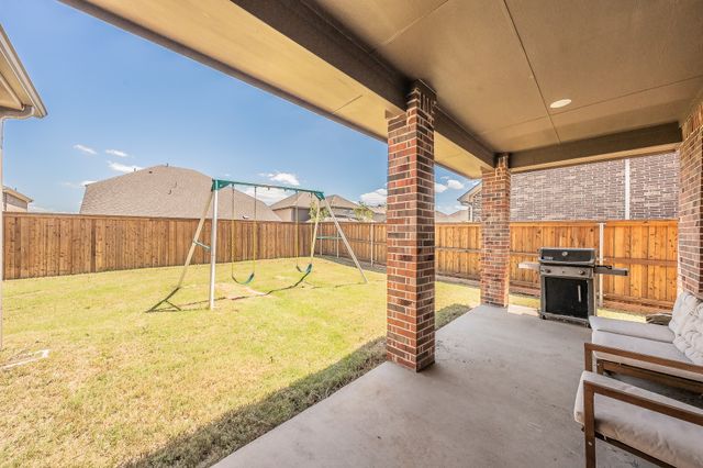 317 Brooklawn Avenue, Little Elm, TX 75068