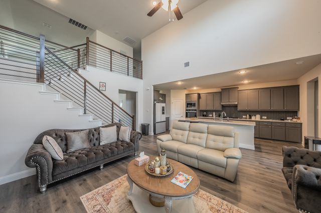 317 Brooklawn Avenue, Little Elm, TX 75068