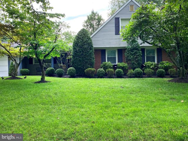 130 CLUB HOUSE DR, Willingboro, NJ 08046