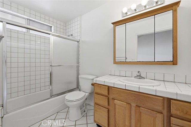 10744 Radwin Avenue, Sunland (los Angeles), CA 91040