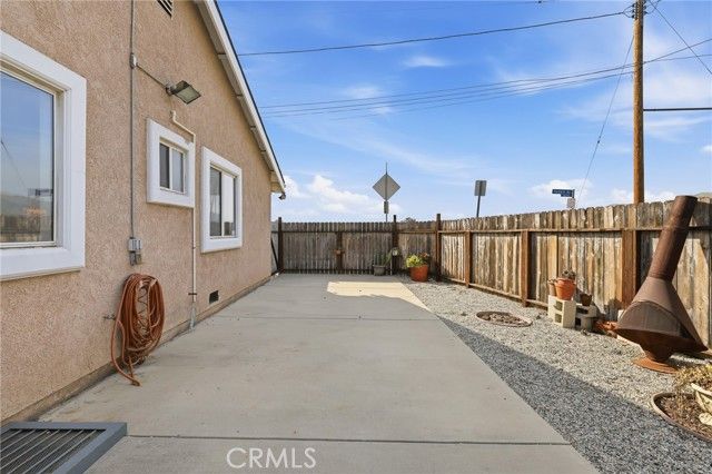 10744 Radwin Avenue, Sunland (los Angeles), CA 91040