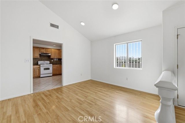 10744 Radwin Avenue, Sunland (los Angeles), CA 91040