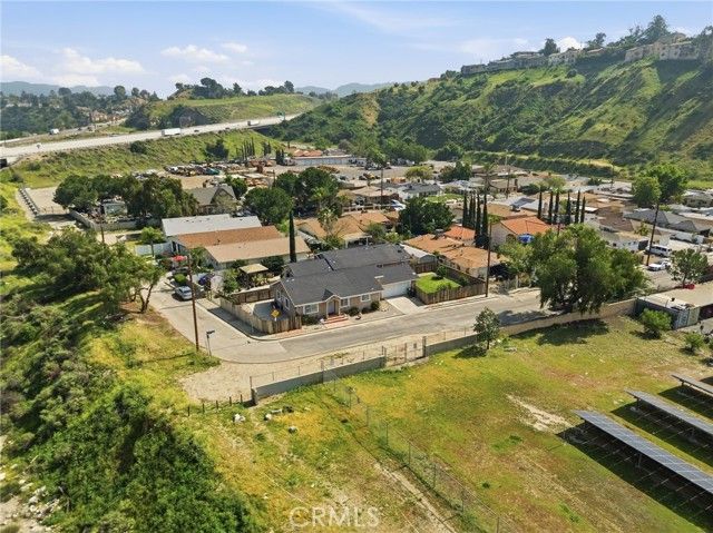 10744 Radwin Avenue, Sunland (los Angeles), CA 91040