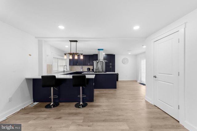 15 W MAIN ST, Marlton, NJ 08053