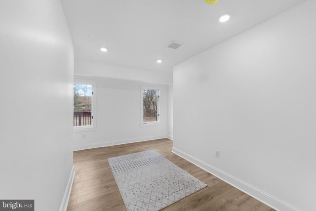 15 W MAIN ST, Marlton, NJ 08053