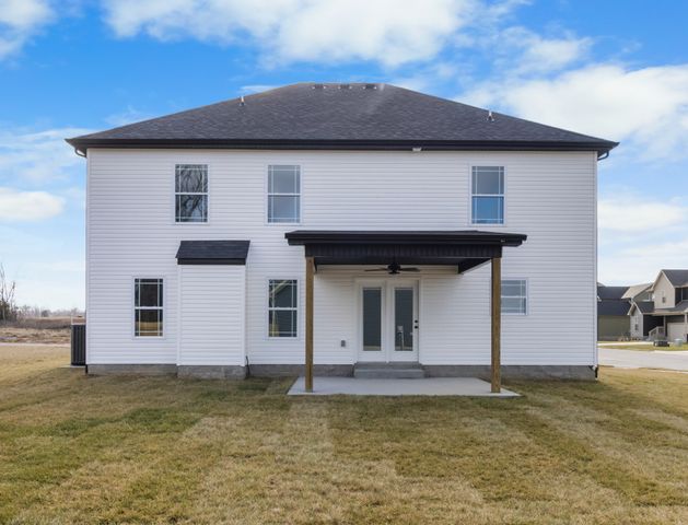 141 Monaghan Dr, Clarksville, TN 37042