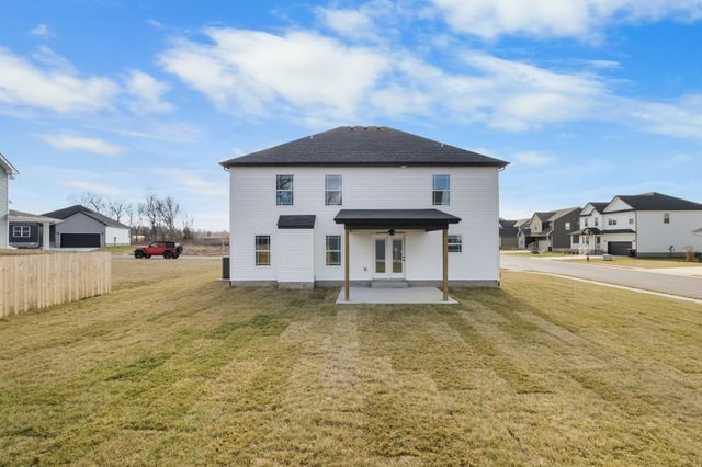 141 Monaghan Dr, Clarksville, TN 37042
