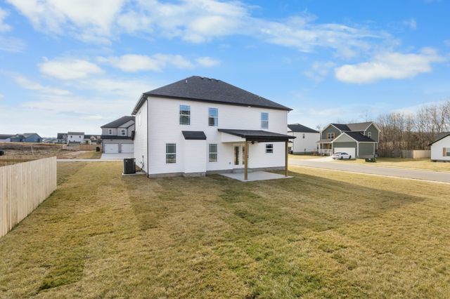 141 Monaghan Dr, Clarksville, TN 37042