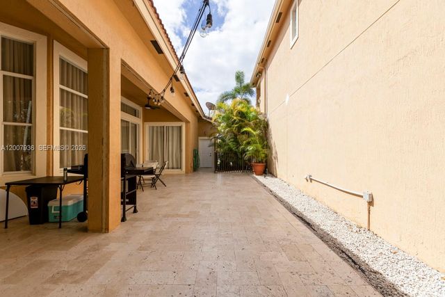 12159 NW 59th St, Coral Springs, FL 33076