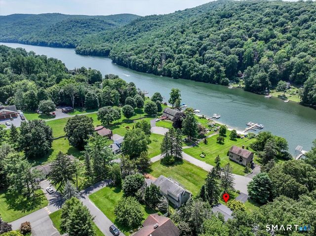 16 Pinewood Shores, Sherman, CT 06784