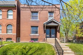 4525 Oakland Avenue, St Louis, MO 63110