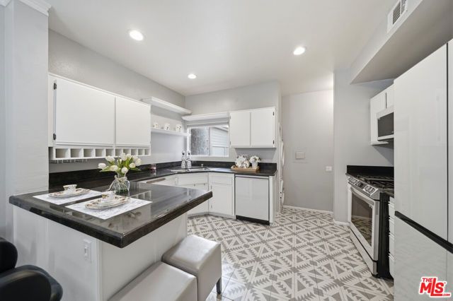 227 Via Colinas, Thousand Oaks, CA 91362