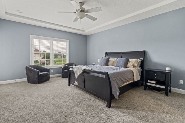 6404 Forest Road, Davenport, IA 52807