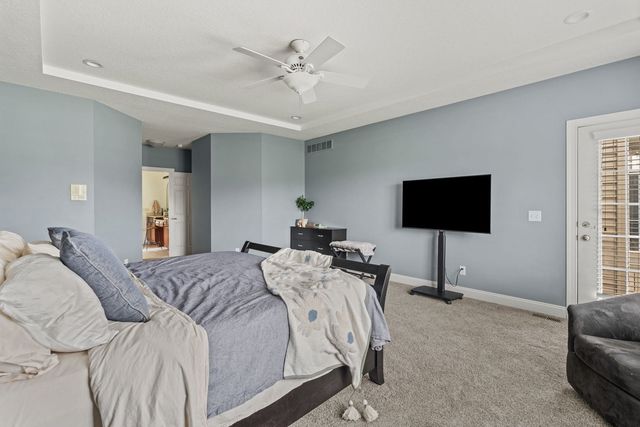 6404 Forest Road, Davenport, IA 52807