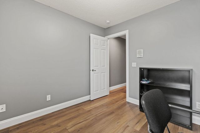 6404 Forest Road, Davenport, IA 52807