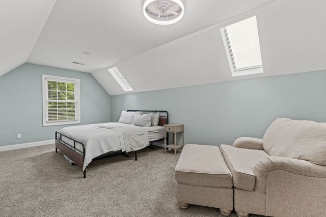 6404 Forest Road, Davenport, IA 52807