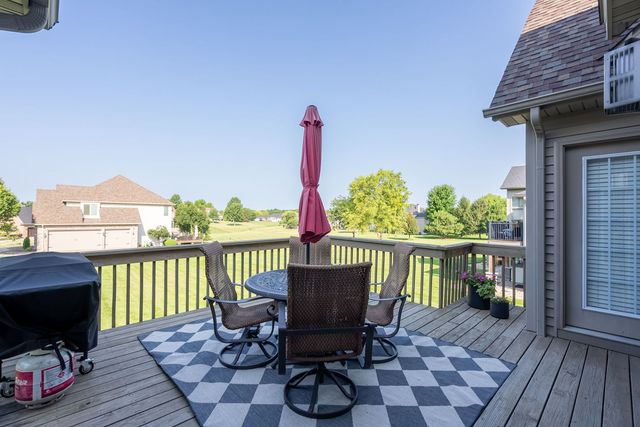 6404 Forest Road, Davenport, IA 52807