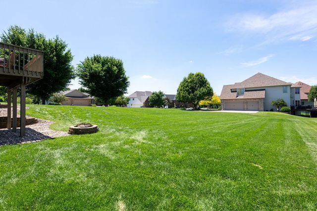 6404 Forest Road, Davenport, IA 52807