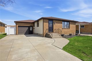 69 Jane Lane, Cheektowaga, NY 14043
