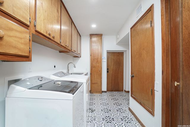 126 Stanford, San Antonio, TX 78212