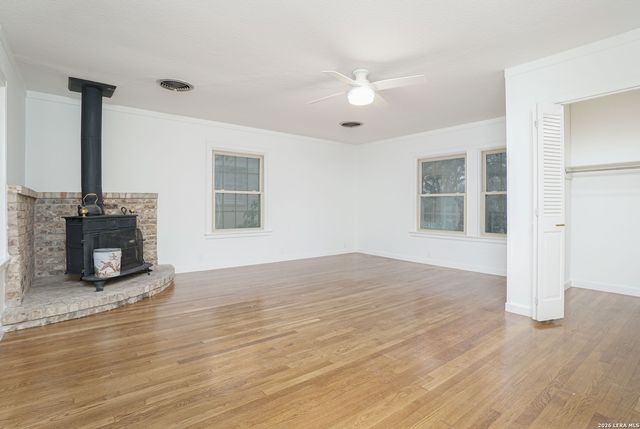 126 Stanford, San Antonio, TX 78212