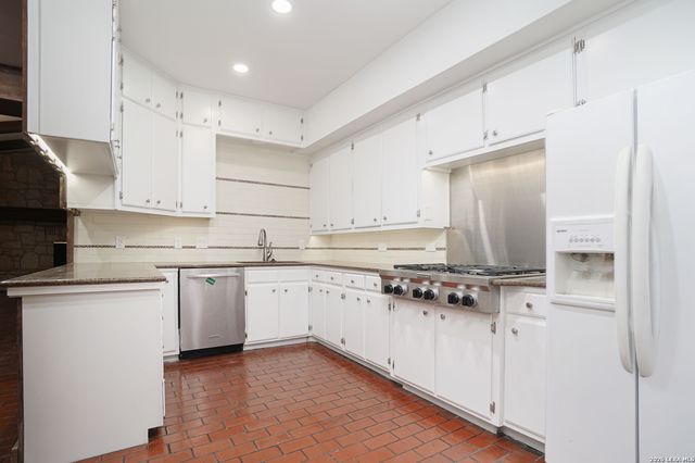 126 Stanford, San Antonio, TX 78212