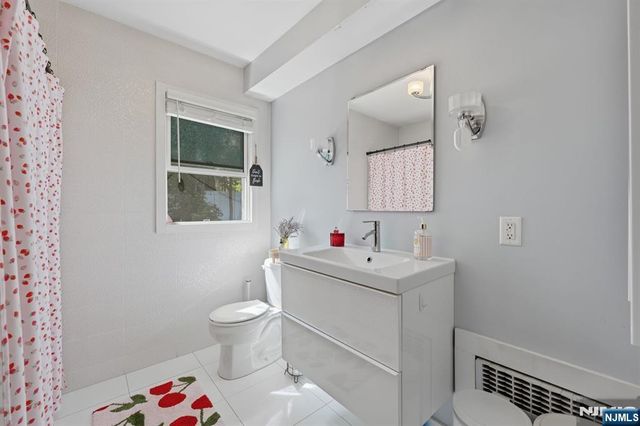 118 Wortendyke Avenue, Emerson, NJ 07630