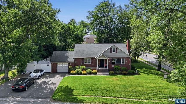 118 Wortendyke Avenue, Emerson, NJ 07630