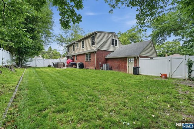 118 Wortendyke Avenue, Emerson, NJ 07630