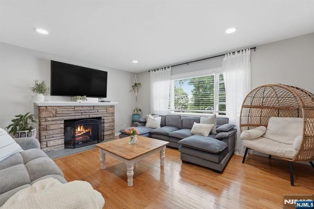 118 Wortendyke Avenue, Emerson, NJ 07630