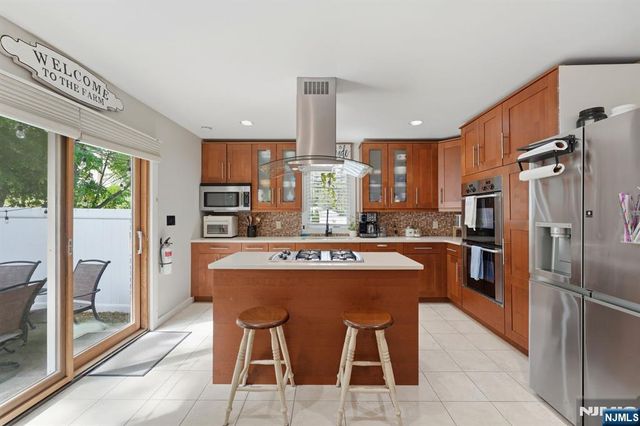 118 Wortendyke Avenue, Emerson, NJ 07630