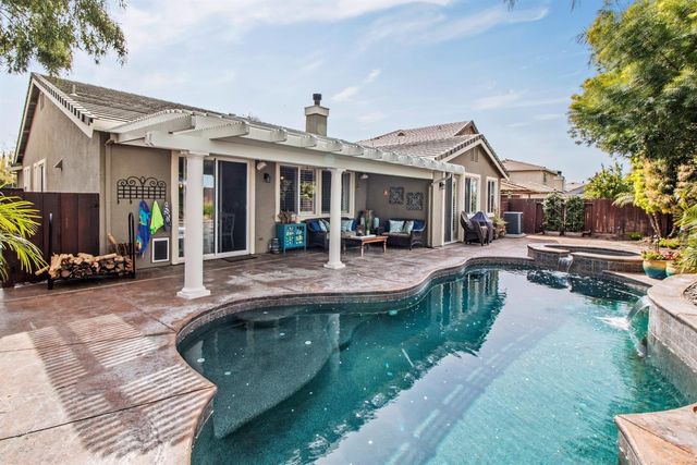 2219 Yellowstone Ave, Tracy, CA 95377