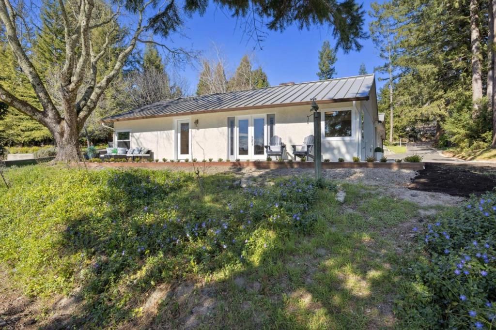Image 39 of property listing at 22430 Summit Road, Los Gatos, CA 95033