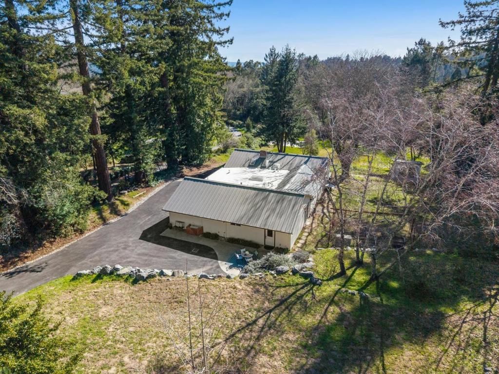 Image 51 of property listing at 22430 Summit Road, Los Gatos, CA 95033