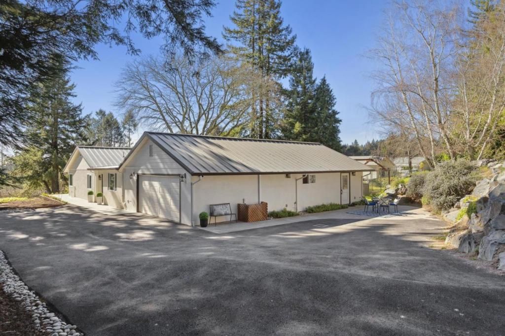 Image 58 of property listing at 22430 Summit Road, Los Gatos, CA 95033