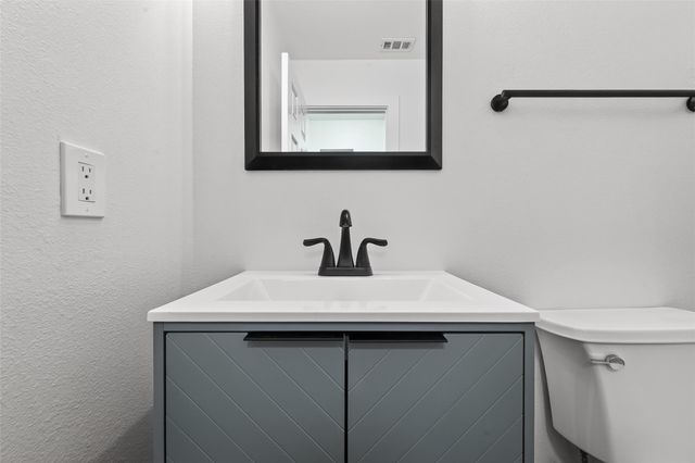 2018 Village Court Lane, Rosenberg, TX 77471