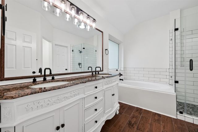 2018 Village Court Lane, Rosenberg, TX 77471