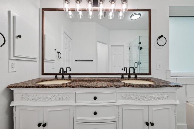 2018 Village Court Lane, Rosenberg, TX 77471