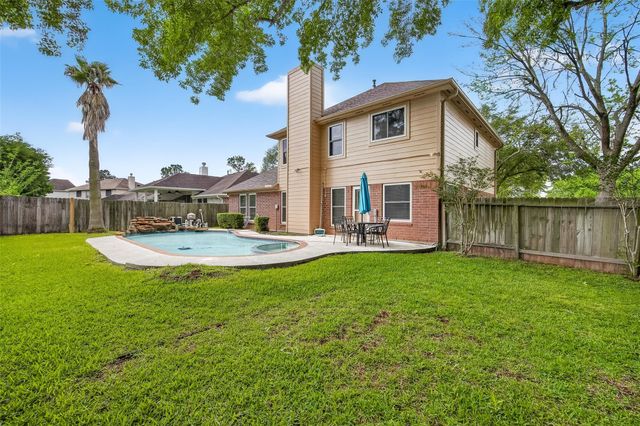 2018 Village Court Lane, Rosenberg, TX 77471