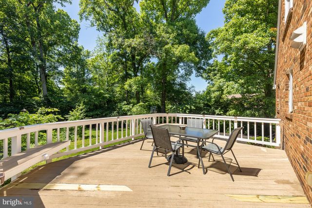 45383 PERSIMMON LN, Sterling, VA 20165