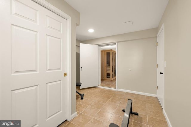 45383 PERSIMMON LN, Sterling, VA 20165