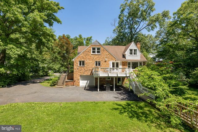 45383 PERSIMMON LN, Sterling, VA 20165