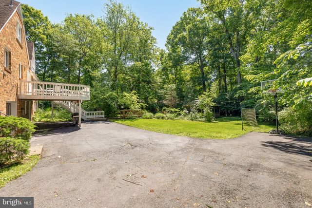 45383 PERSIMMON LN, Sterling, VA 20165